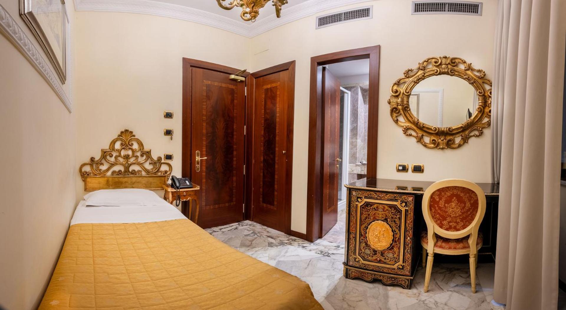 רומא Hotel Des Epoques מראה חיצוני תמונה