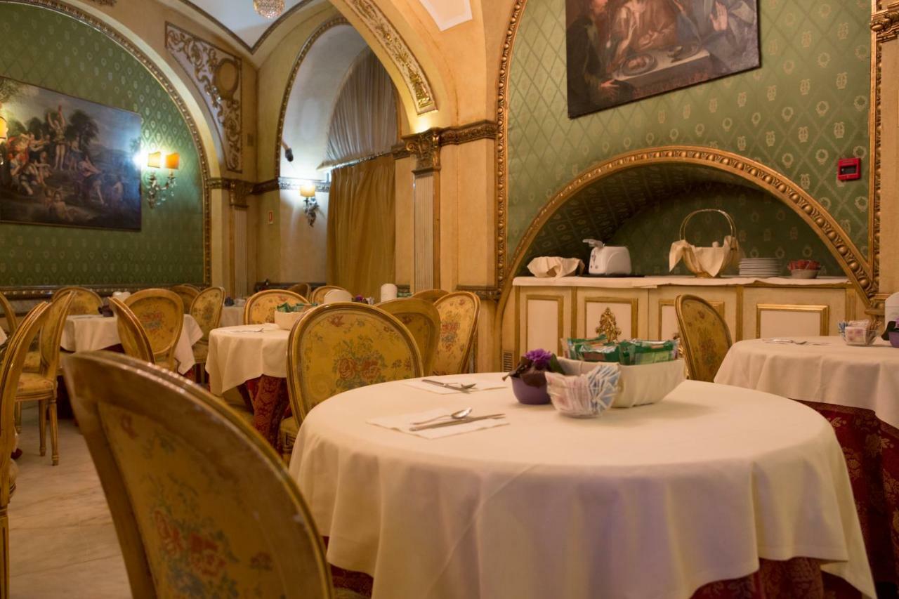 רומא Hotel Des Epoques מראה חיצוני תמונה